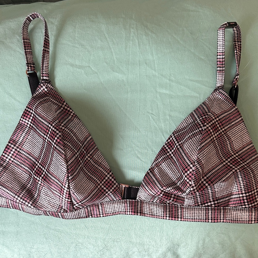Victoria’s Secret Plaid size large bra